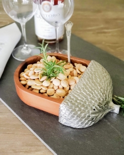 Деревянная миска для орехов